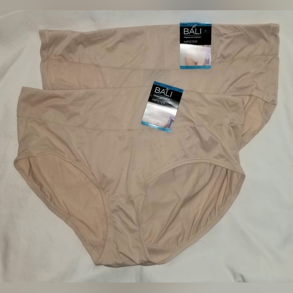 Bali Women's Passion For Comfort Seamless Hipsters X 2- Beige-Sz 2XL /9-New/Tags